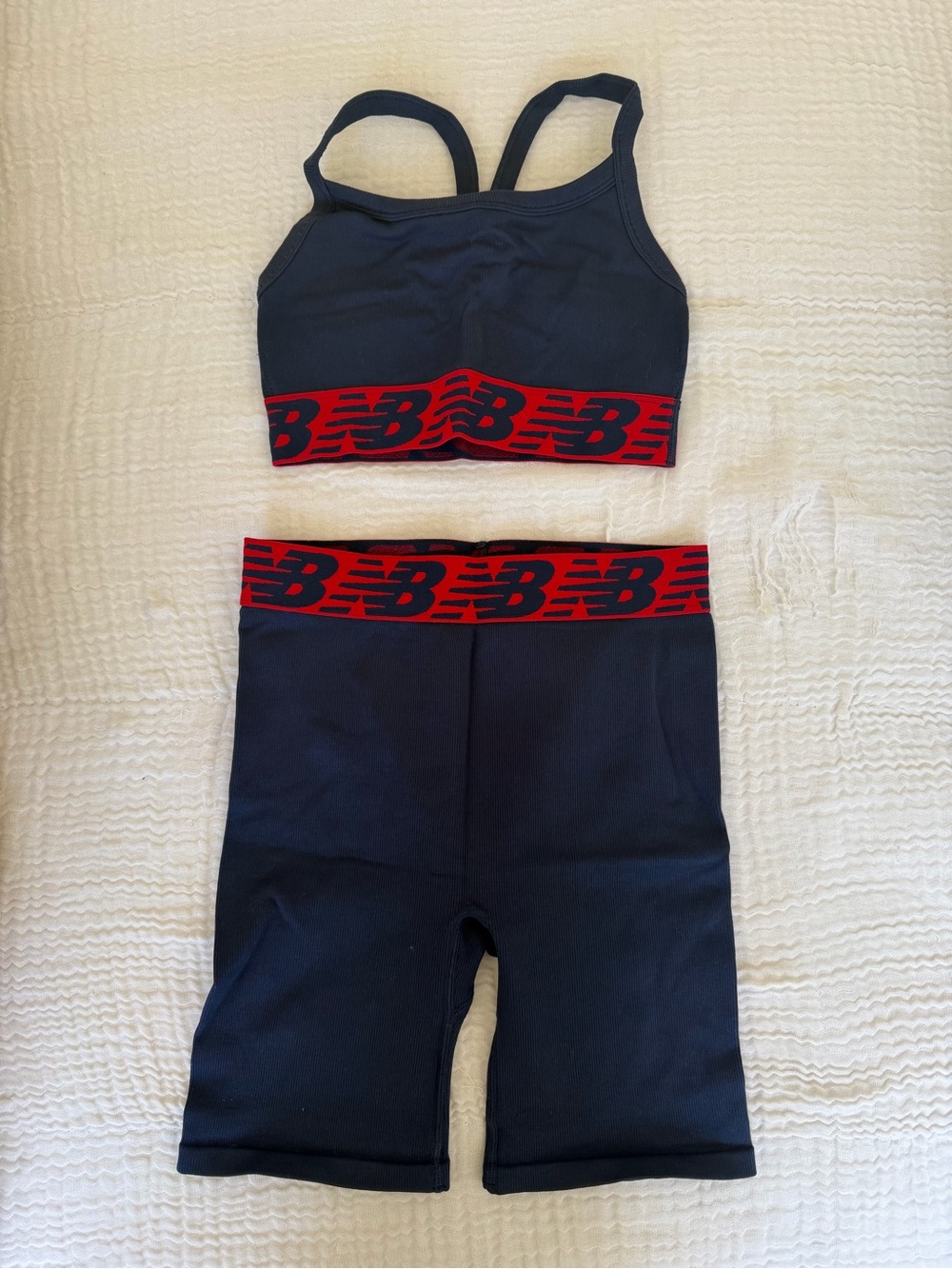 NEW BALANCE NAVY BIKER SHORT AND SPORTS BRA SET